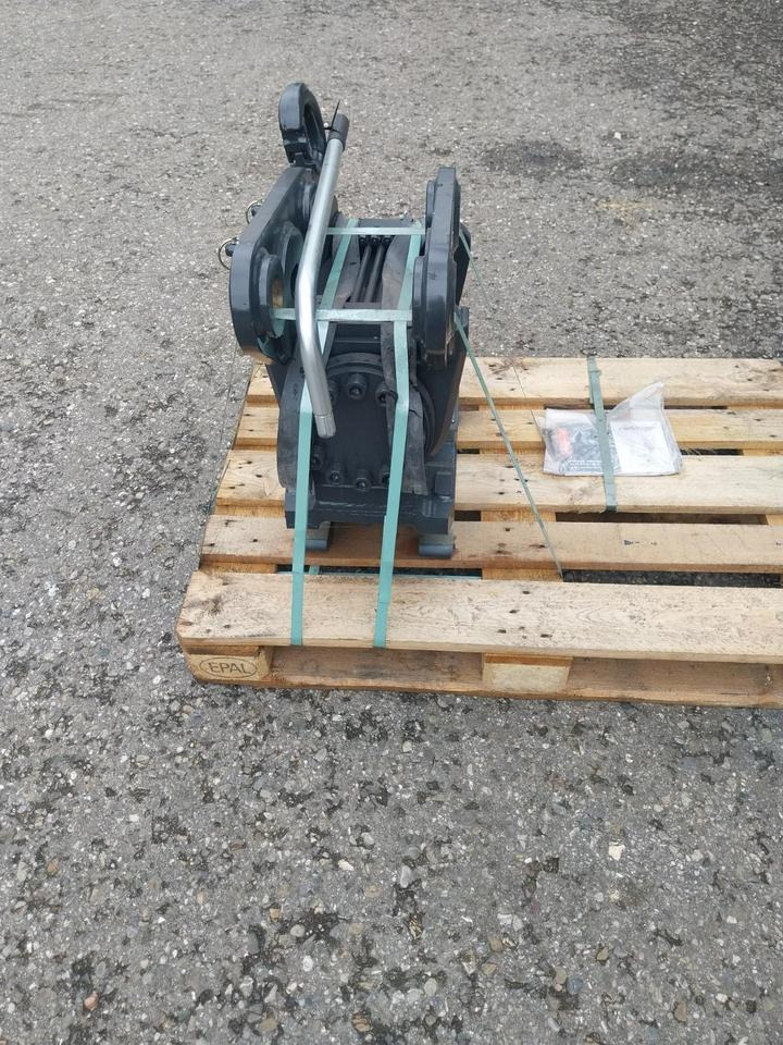 Rädlinger Tilt 8-12 t Powertilt Minibagger MS 08 Zeppelin Neuson - Tiltrotator por Mini escavadeira: foto 2 Rädlinger Tilt 8-12 t Powertilt Minibagger MS 08 Zeppelin Neuson - Tiltrotator por Mini escavadeira: foto 2