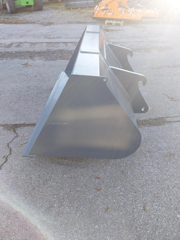 Schaufel 2m Radlader Volvo L 30 Cat Komatsu Liebherr Ahlmann - Balde para carregadeiras: foto 5 Schaufel 2m Radlader Volvo L 30 Cat Komatsu Liebherr Ahlmann - Balde para carregadeiras: foto 5