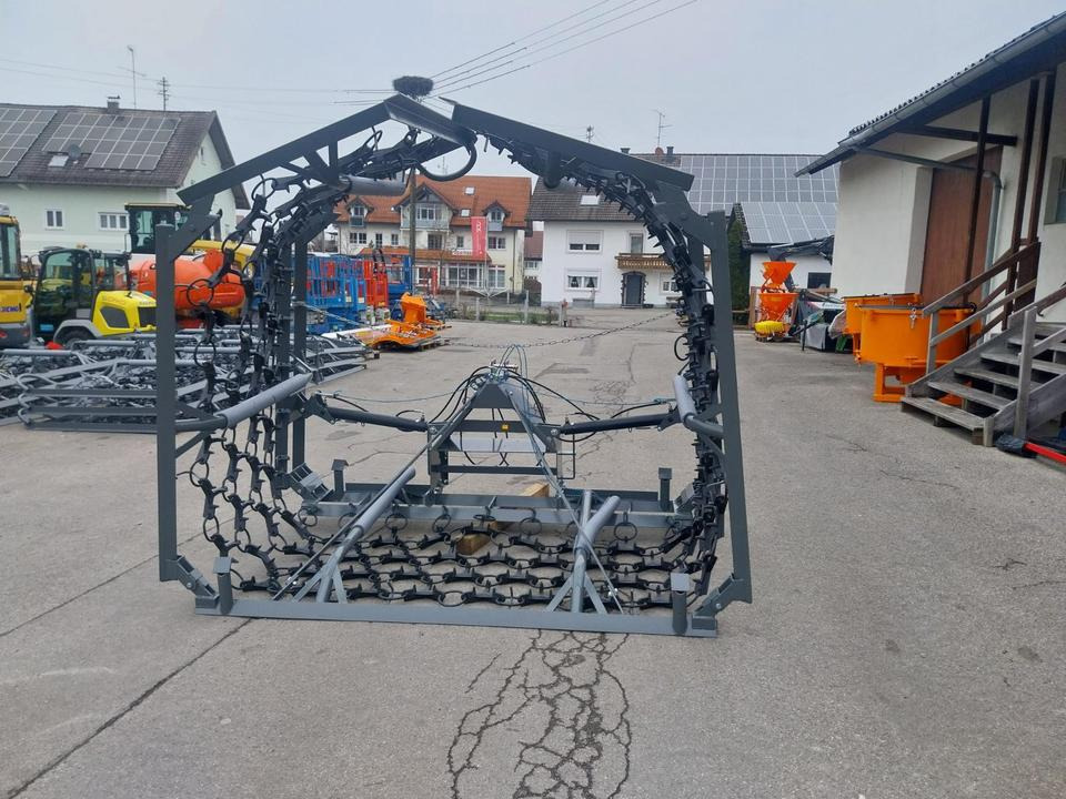 Wiesenegge 6 - 8m Wiesenstriegel Wiesenschleppe Schlepper - Grade para prados: foto 5 Wiesenegge 6 - 8m Wiesenstriegel Wiesenschleppe Schlepper - Grade para prados: foto 5