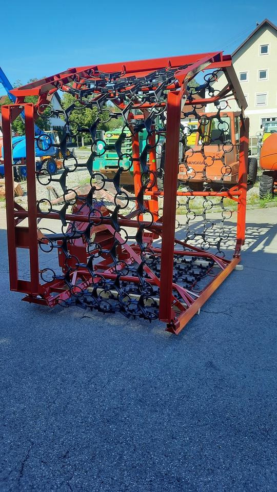 Wiesenegge 6 - 8m Wiesenstriegel Wiesenschleppe Traktor Egge - Grade para prados: foto 3 Wiesenegge 6 - 8m Wiesenstriegel Wiesenschleppe Traktor Egge - Grade para prados: foto 3
