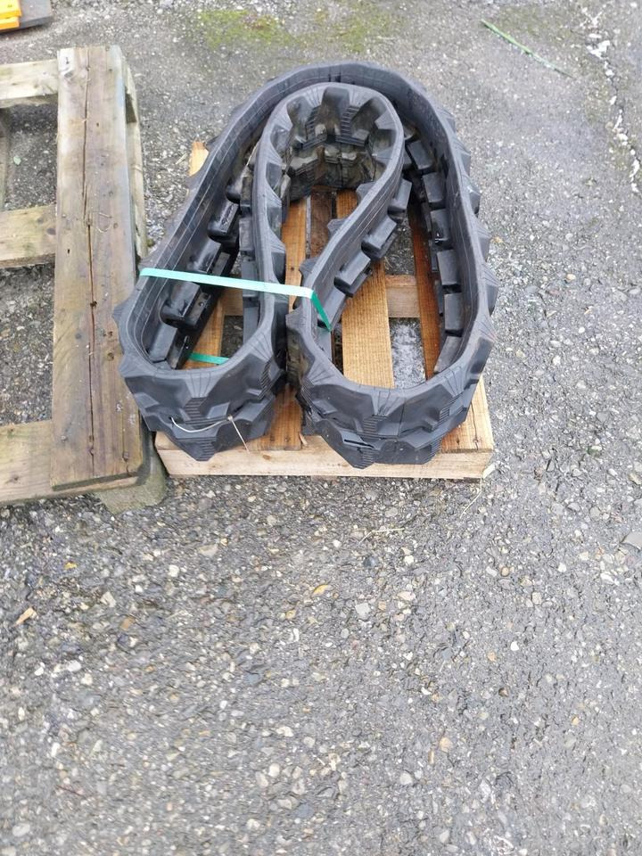 Neue Gummikette 230x96x35 Baggerkette Kette Caterpillar Takeuchi - Rasto por Máquina de construção: foto 2 Neue Gummikette 230x96x35 Baggerkette Kette Caterpillar Takeuchi - Rasto por Máquina de construção: foto 2