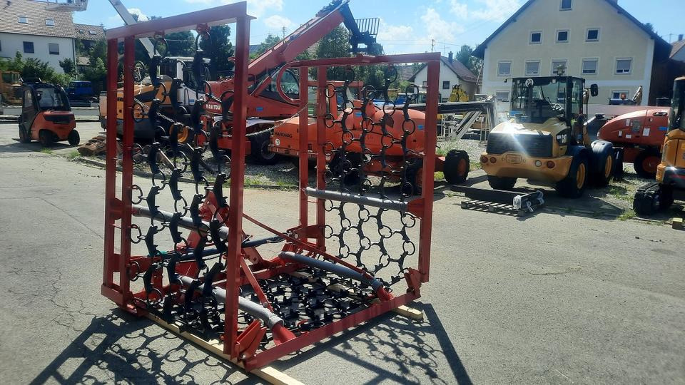 Neue Wiesenegge 6m hydraulisch Wiesenschleppe Fendt Schlepper - Grade para prados: foto 4 Neue Wiesenegge 6m hydraulisch Wiesenschleppe Fendt Schlepper - Grade para prados: foto 4