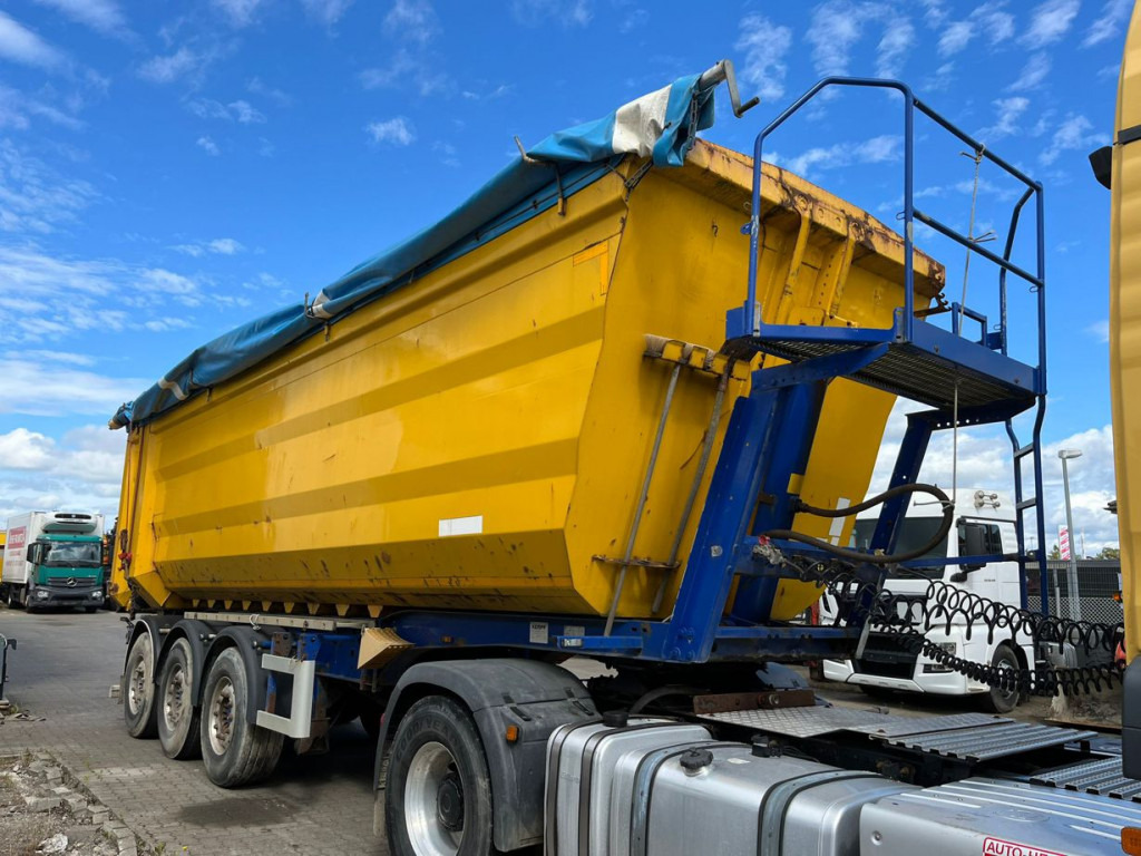 KEMPF Hinterkippmulde SKM 35 3 Kippauflieger 40m³ Stahl - Semi-reboque basculante: foto 1 KEMPF Hinterkippmulde SKM 35 3 Kippauflieger 40m³ Stahl - Semi-reboque basculante: foto 1