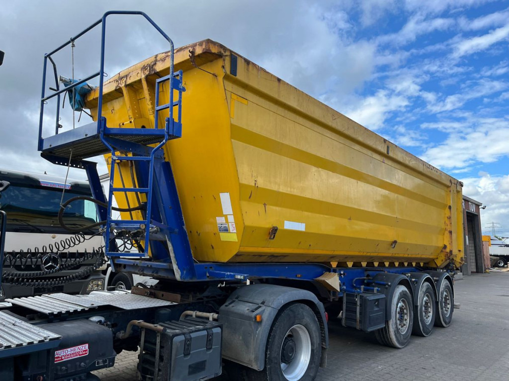 KEMPF Hinterkippmulde SKM 35 3 Kippauflieger 40m³ Stahl - Semi-reboque basculante: foto 4 KEMPF Hinterkippmulde SKM 35 3 Kippauflieger 40m³ Stahl - Semi-reboque basculante: foto 4