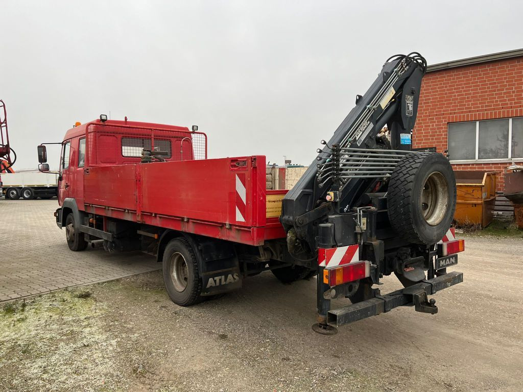 MAN LE 12.225 LC Pritsche Heckkran 6 Zylinder Doka T - Camião grua, Camião de caixa aberta/ Plataforma: foto 4 MAN LE 12.225 LC Pritsche Heckkran 6 Zylinder Doka T - Camião grua, Camião de caixa aberta/ Plataforma: foto 4