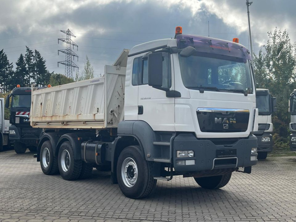 MAN TG-S 26.440 6x4 BB 3-Achs Kipper Schalter - Camião basculante: foto 5 MAN TG-S 26.440 6x4 BB 3-Achs Kipper Schalter - Camião basculante: foto 5