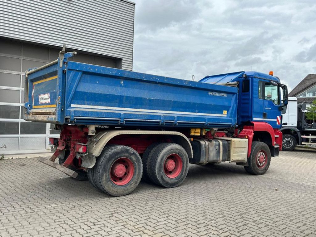MAN TG-S 26.500 6x6 BB 3-Achs Allradkipper Bordmatik - Camião basculante: foto 4 MAN TG-S 26.500 6x6 BB 3-Achs Allradkipper Bordmatik - Camião basculante: foto 4