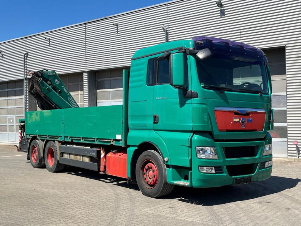 MAN TG-X 26.440 6x2-2 BL Pritsche Heckkran Fassi 360 - Camião grua: foto 2 MAN TG-X 26.440 6x2-2 BL Pritsche Heckkran Fassi 360 - Camião grua: foto 2