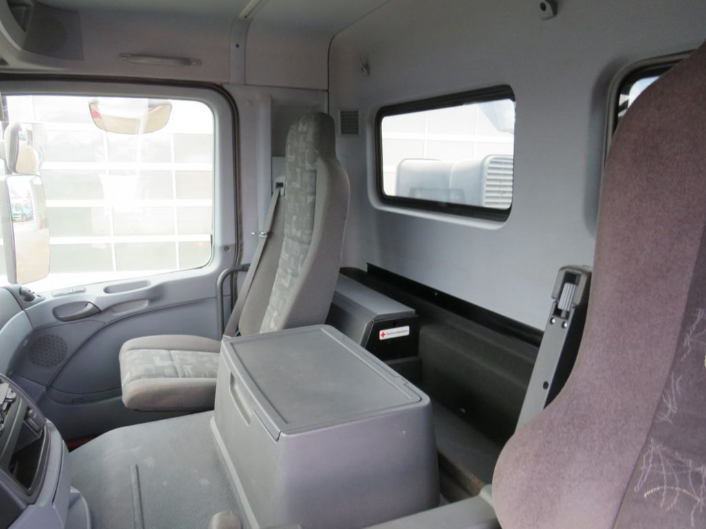 MERCEDES-BENZ Actros 4141 8x6 4 Achs Muldenkipper Kupplung, 1. Hand - Camião basculante: foto 4 MERCEDES-BENZ Actros 4141 8x6 4 Achs Muldenkipper Kupplung, 1. Hand - Camião basculante: foto 4