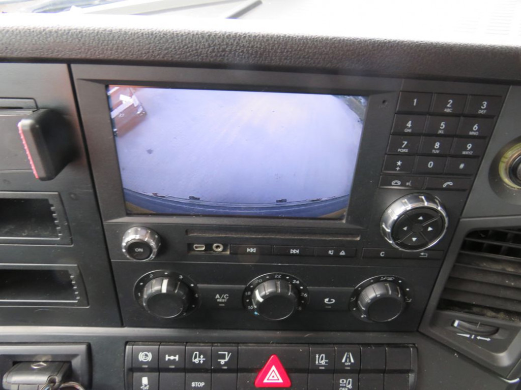 MERCEDES-BENZ Antos 1830 L nR 4x2 Standardkoffer LBW LBW 2to+Funk - Camião furgão: foto 3 MERCEDES-BENZ Antos 1830 L nR 4x2 Standardkoffer LBW LBW 2to+Funk - Camião furgão: foto 3