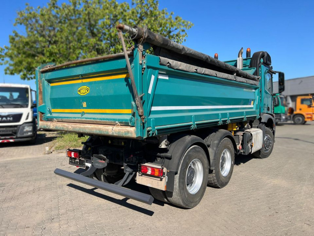 MERCEDES-BENZ Arocs 2636 6x6 HAD 3-Achs Allradkipper Meiller - Camião basculante: foto 4 MERCEDES-BENZ Arocs 2636 6x6 HAD 3-Achs Allradkipper Meiller - Camião basculante: foto 4