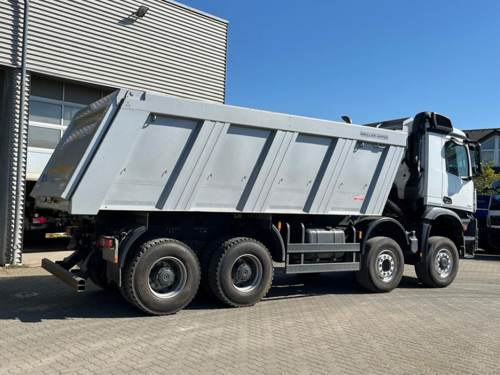 MERCEDES-BENZ Arocs 4153 8x6 4 Achs Muldenkipper Meiller - Camião basculante: foto 5 MERCEDES-BENZ Arocs 4153 8x6 4 Achs Muldenkipper Meiller - Camião basculante: foto 5