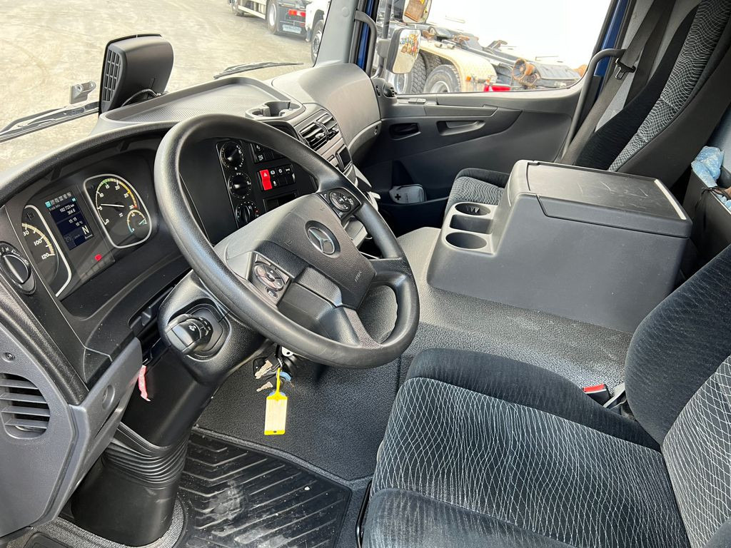 MERCEDES-BENZ Atego 1224 L Pritsche LBW LBW 1.5 to - Camião de lona: foto 5 MERCEDES-BENZ Atego 1224 L Pritsche LBW LBW 1.5 to - Camião de lona: foto 5