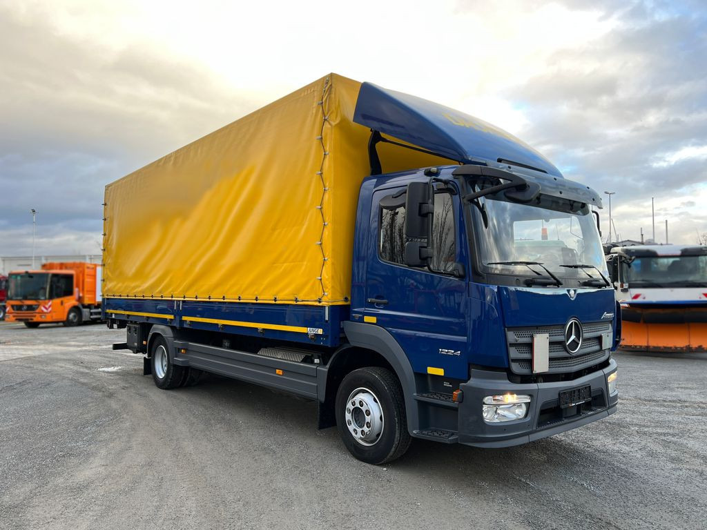 MERCEDES-BENZ Atego 1224 L Pritsche LBW LBW 1.5 to - Camião de lona: foto 2 MERCEDES-BENZ Atego 1224 L Pritsche LBW LBW 1.5 to - Camião de lona: foto 2