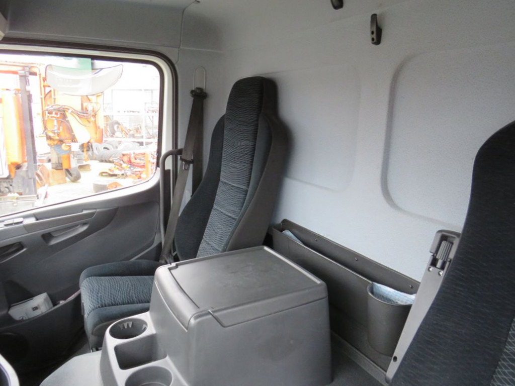 MERCEDES-BENZ Atego 1224 L Pritsche LBW LBW 1.5to - Camião de lona: foto 3 MERCEDES-BENZ Atego 1224 L Pritsche LBW LBW 1.5to - Camião de lona: foto 3