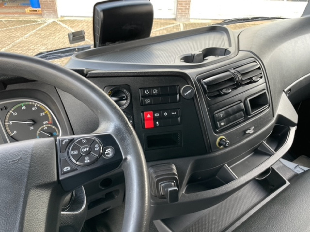 Camião de lona MERCEDES-BENZ Atego 1224 L Pritsche LBW LBW 1.5to: foto 8 Camião de lona MERCEDES-BENZ Atego 1224 L Pritsche LBW LBW 1.5to: foto 8