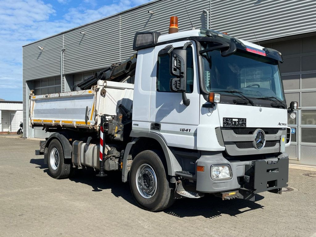 Mercedes-Benz Actros 1841 K 2-Achs Kipper Kran Funk/2xhydr+Gre - Camião basculante, Camião grua: foto 2 Mercedes-Benz Actros 1841 K 2-Achs Kipper Kran Funk/2xhydr+Gre - Camião basculante, Camião grua: foto 2