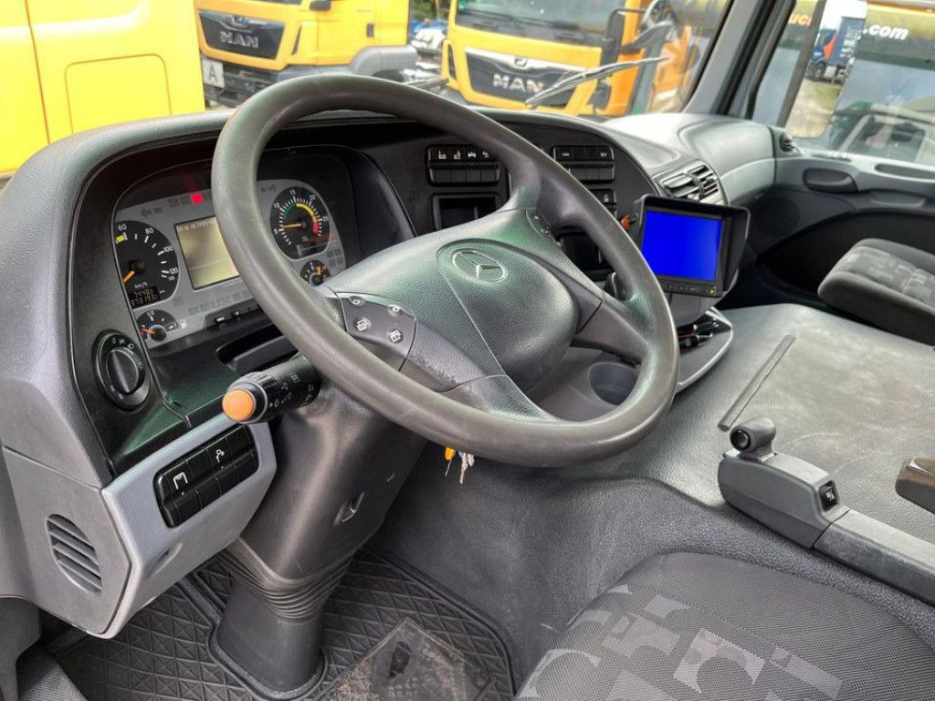 Mercedes-Benz Actros 2541 L6x2 Abrollkipper mit Kran Funk+Grei - Camião polibenne, Camião grua: foto 5 Mercedes-Benz Actros 2541 L6x2 Abrollkipper mit Kran Funk+Grei - Camião polibenne, Camião grua: foto 5