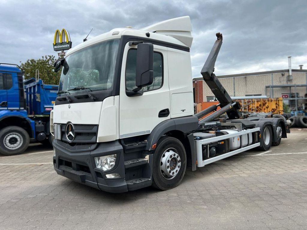 Mercedes-Benz Actros 2543 L 6x2 Abrollkipper MeillerLenk/Lift - Camião polibenne: foto 1 Mercedes-Benz Actros 2543 L 6x2 Abrollkipper MeillerLenk/Lift - Camião polibenne: foto 1