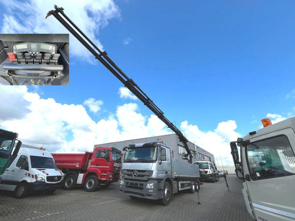 Mercedes-Benz Actros 2546 L 6x2 Pritsche Heckkran Hiab 288 6x - Camião grua, Camião de caixa aberta/ Plataforma: foto 3 Mercedes-Benz Actros 2546 L 6x2 Pritsche Heckkran Hiab 288 6x - Camião grua, Camião de caixa aberta/ Plataforma: foto 3