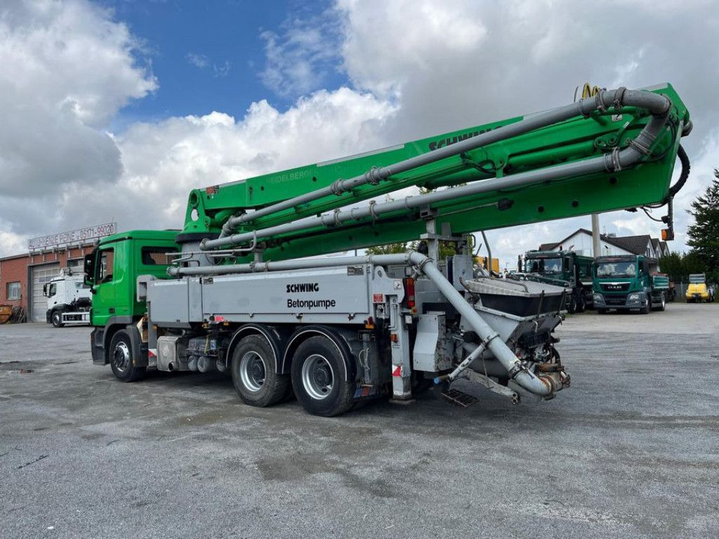 Mercedes-Benz Actros 2641 6x4 Betonpumpe Schwing S 36 X nur 2 - Autobomba de betão: foto 3 Mercedes-Benz Actros 2641 6x4 Betonpumpe Schwing S 36 X nur 2 - Autobomba de betão: foto 3