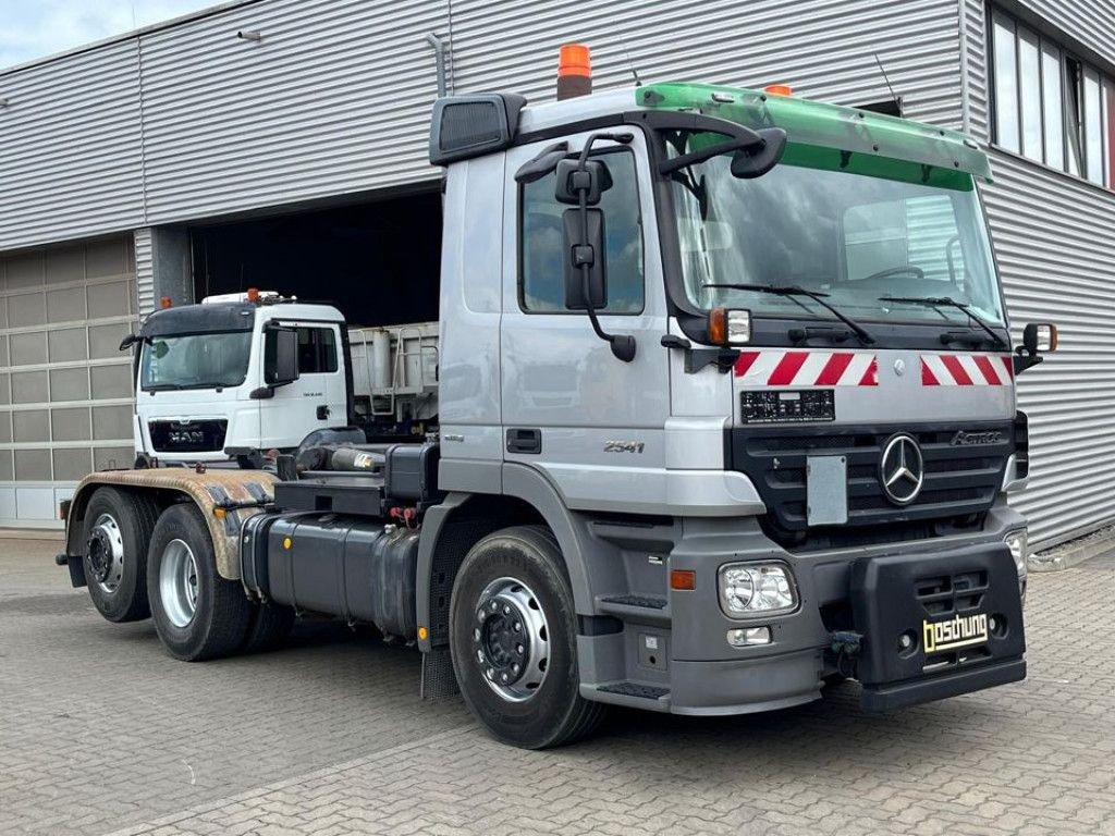 Mercedes-Benz Actros 2641 L 6x2 Abrollkipper 159TKM kuz.Radsta - Camião polibenne: foto 2 Mercedes-Benz Actros 2641 L 6x2 Abrollkipper 159TKM kuz.Radsta - Camião polibenne: foto 2