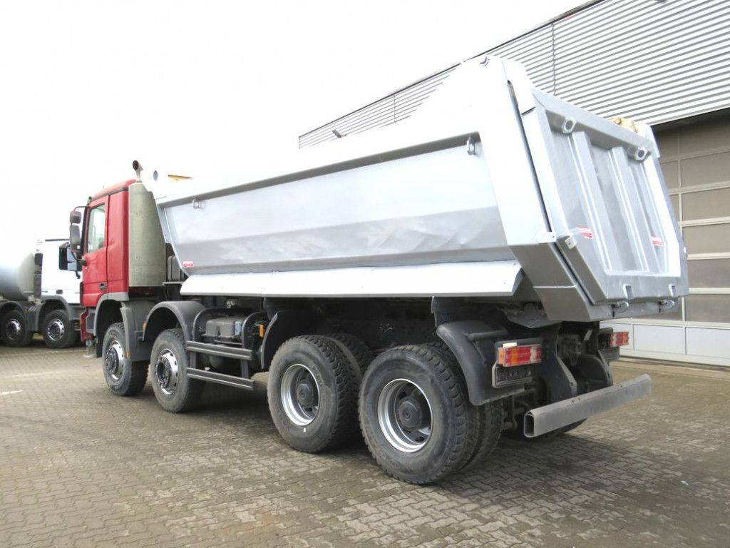 Mercedes-Benz Actros 4141 8x6 4 Achs Muldenkipper Kupplung, 1. - Camião basculante: foto 3 Mercedes-Benz Actros 4141 8x6 4 Achs Muldenkipper Kupplung, 1. - Camião basculante: foto 3