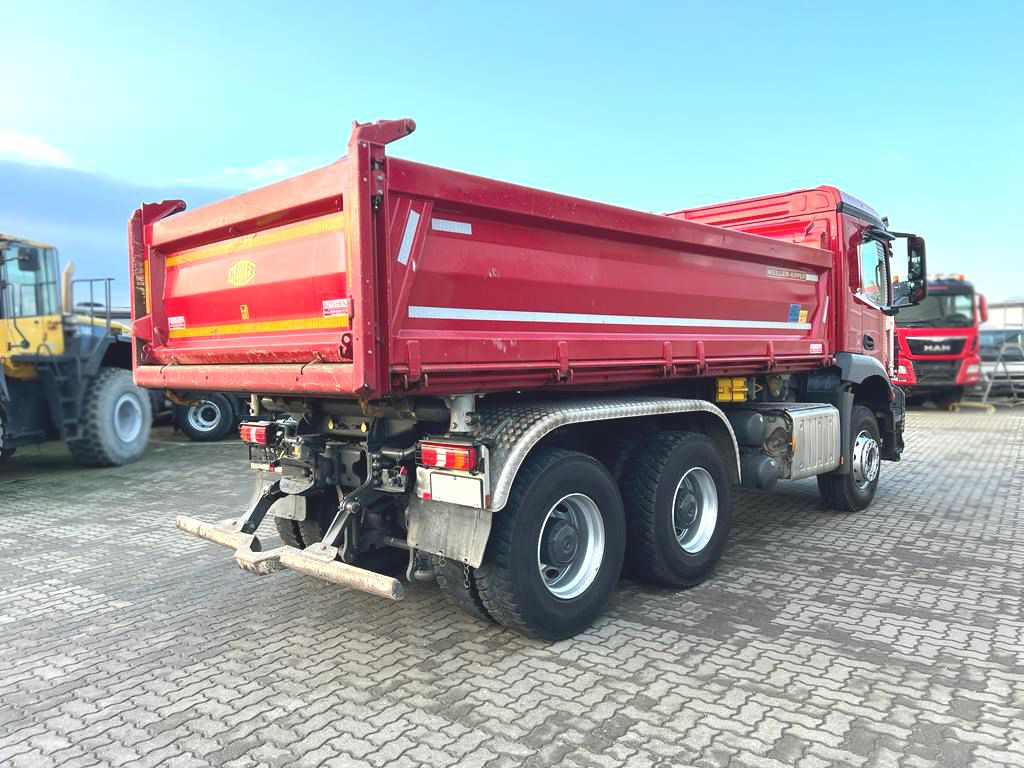Mercedes-Benz Arocs 3-Achs Kipper 2646 6x4 Bordmatik nur 69TKM - Camião basculante: foto 4 Mercedes-Benz Arocs 3-Achs Kipper 2646 6x4 Bordmatik nur 69TKM - Camião basculante: foto 4