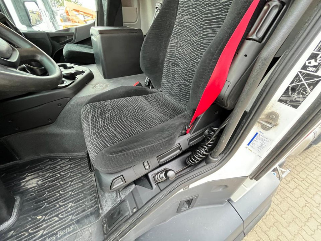 MERCEDES-BENZ Arocs 2043 AS 4x4 SZM nur 133TKM ! Kipphydraulik - Tractor: foto 2 MERCEDES-BENZ Arocs 2043 AS 4x4 SZM nur 133TKM ! Kipphydraulik - Tractor: foto 2