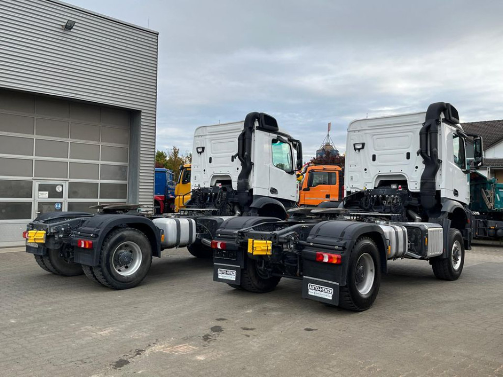 MERCEDES-BENZ Arocs 2043 AS 4x4 SZM nur 133TKM ! Kipphydraulik - Tractor: foto 5 MERCEDES-BENZ Arocs 2043 AS 4x4 SZM nur 133TKM ! Kipphydraulik - Tractor: foto 5