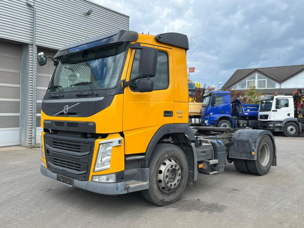 VOLVO (S) Truck FM 410 4x2 SZM 6796 KG Leergewicht - Tractor: foto 1 VOLVO (S) Truck FM 410 4x2 SZM 6796 KG Leergewicht - Tractor: foto 1
