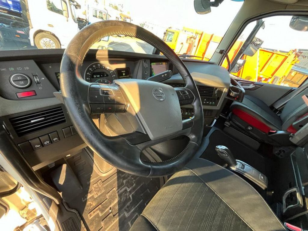 Volvo FH 500 6x2 Abrollkipper Funkfernbedienung - Camião polibenne: foto 5 Volvo FH 500 6x2 Abrollkipper Funkfernbedienung - Camião polibenne: foto 5