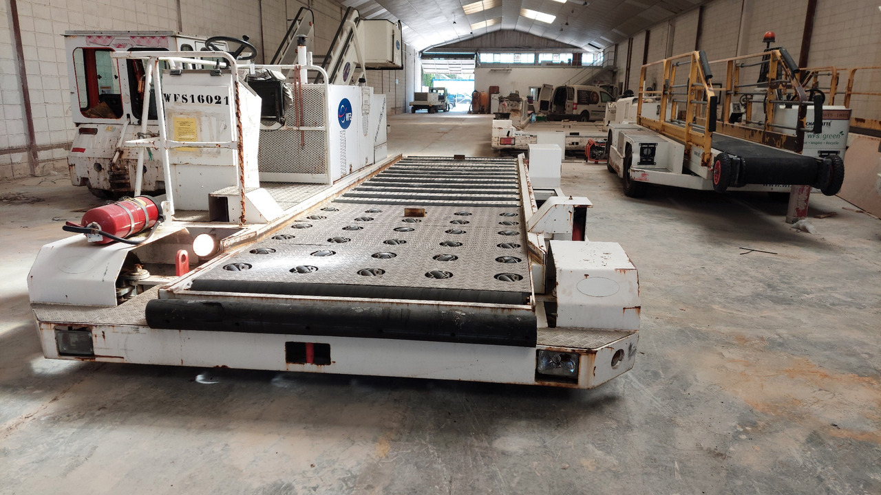 CLT-8 Speedloader FMC - Elevador/ Carregador de contentores e paletes: foto 1 CLT-8 Speedloader FMC - Elevador/ Carregador de contentores e paletes: foto 1