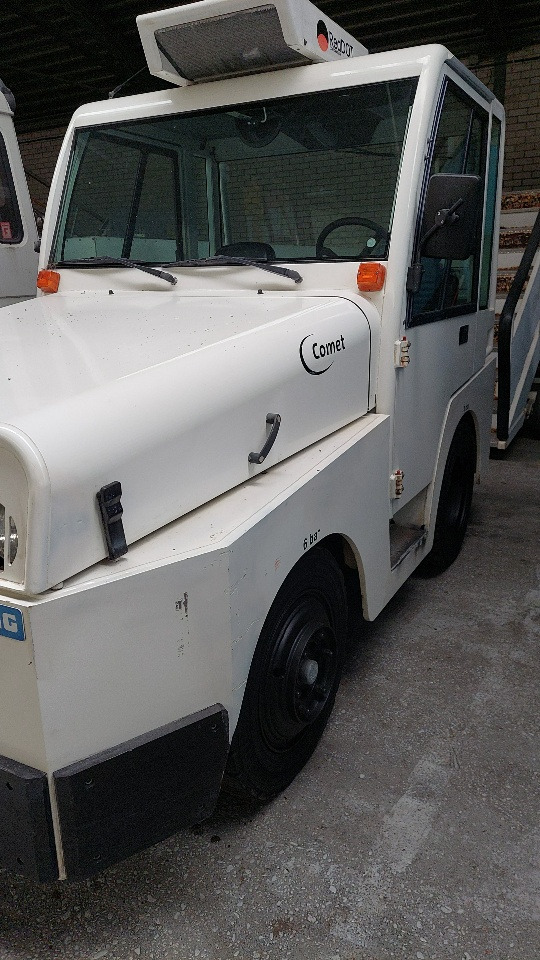 Mulag Comet 4 Baggage Tractor - Trator de bagagem: foto 2 Mulag Comet 4 Baggage Tractor - Trator de bagagem: foto 2