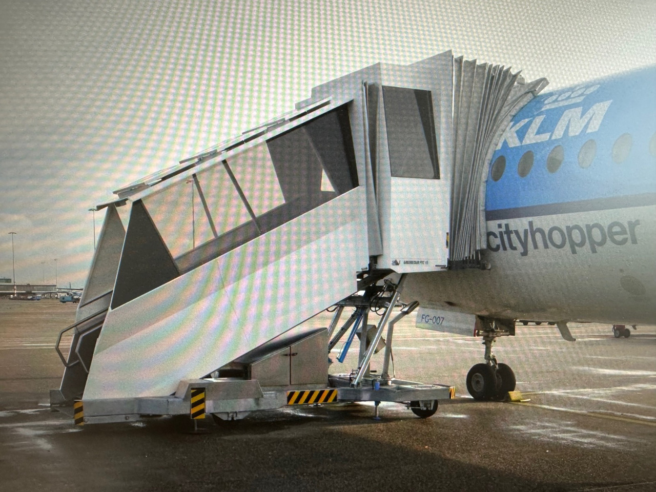 Passenger Stair SPS PTC-15 - Escada de passageiros: foto 1 Passenger Stair SPS PTC-15 - Escada de passageiros: foto 1