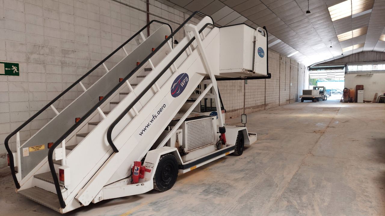 Escada de passageiros TG-2244 TEMG Passenger stairs: foto 6