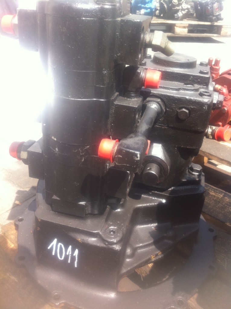 DAIKIN SUNDSTRAND + NIHON SPINDLE PV18AL-S00F-10-615 11-FK-44895 + 103 PBBB331LK108 - Bomba hidráulica por Máquina de construção: foto 1 DAIKIN SUNDSTRAND + NIHON SPINDLE PV18AL-S00F-10-615 11-FK-44895 + 103 PBBB331LK108 - Bomba hidráulica por Máquina de construção: foto 1
