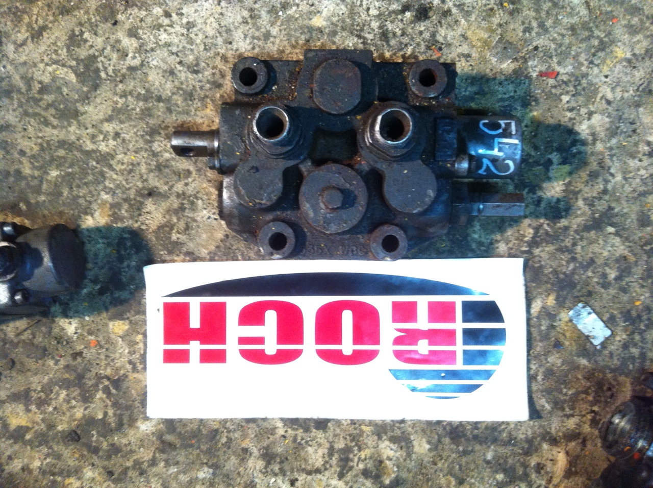 HYDRECO HAMWORTHY V1009D68V 0184/0000/579 - 1 SEKCYJNY - Válvula hidráulica por Máquina de construção: foto 1 HYDRECO HAMWORTHY V1009D68V 0184/0000/579 - 1 SEKCYJNY - Válvula hidráulica por Máquina de construção: foto 1