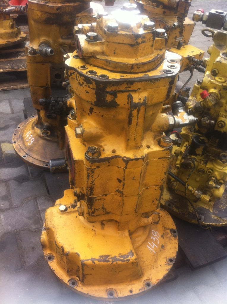 KOMATSU D2452465 708-25-12151 1N2 Z - Bomba hidráulica: foto 1 KOMATSU D2452465 708-25-12151 1N2 Z - Bomba hidráulica: foto 1
