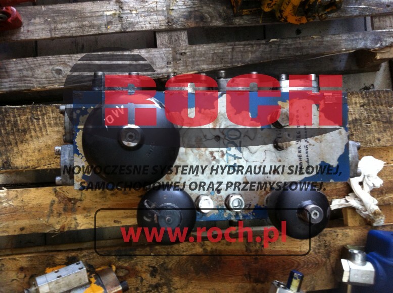REXROTH AG32L600-0-3-0 96961429 9069275 A744-040 72077973/1 + HYDROAKUMULATORY 0,32L + HYDROAKUMULATOR 1,4L - Válvula hidráulica por Pá carregadora de rodas: foto 1 REXROTH AG32L600-0-3-0 96961429 9069275 A744-040 72077973/1 + HYDROAKUMULATORY 0,32L + HYDROAKUMULATOR 1,4L - Válvula hidráulica por Pá carregadora de rodas: foto 1