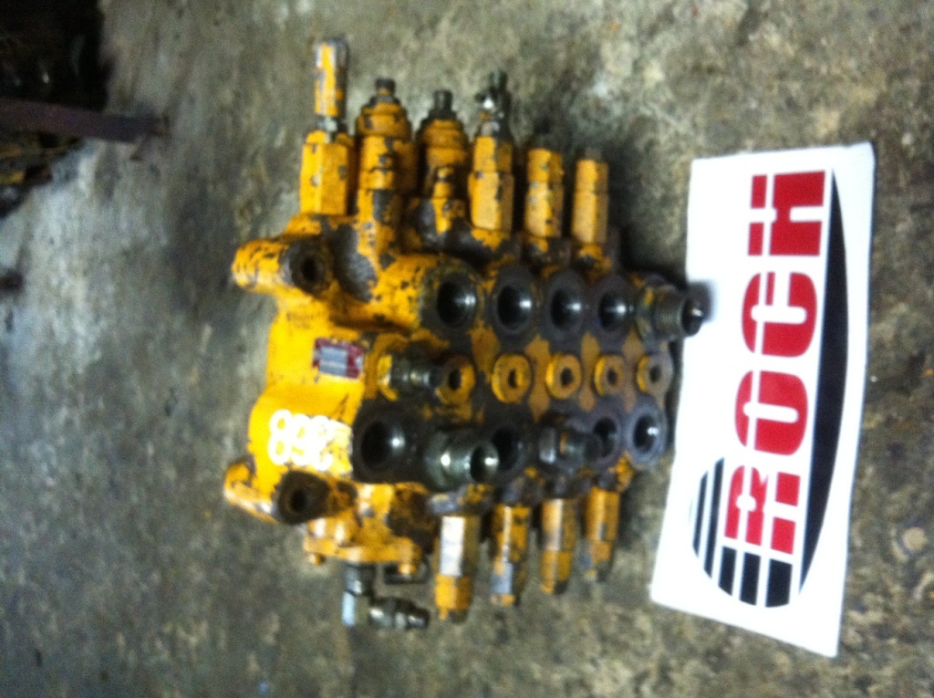 SHIBAURA U22Z2B6TD-36 - 4 SEKCYJNY - Válvula hidráulica por Máquina de construção: foto 1 SHIBAURA U22Z2B6TD-36 - 4 SEKCYJNY - Válvula hidráulica por Máquina de construção: foto 1