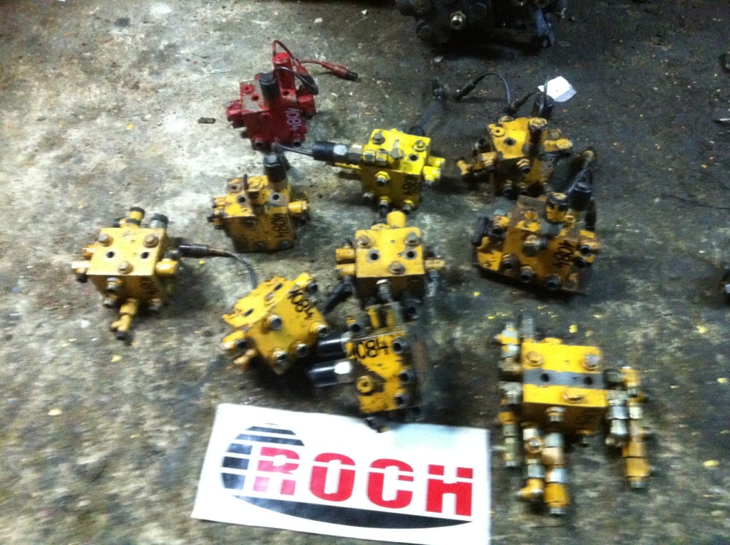 W3Z-1334 - Válvula hidráulica por Escavadeira: foto 1 W3Z-1334 - Válvula hidráulica por Escavadeira: foto 1