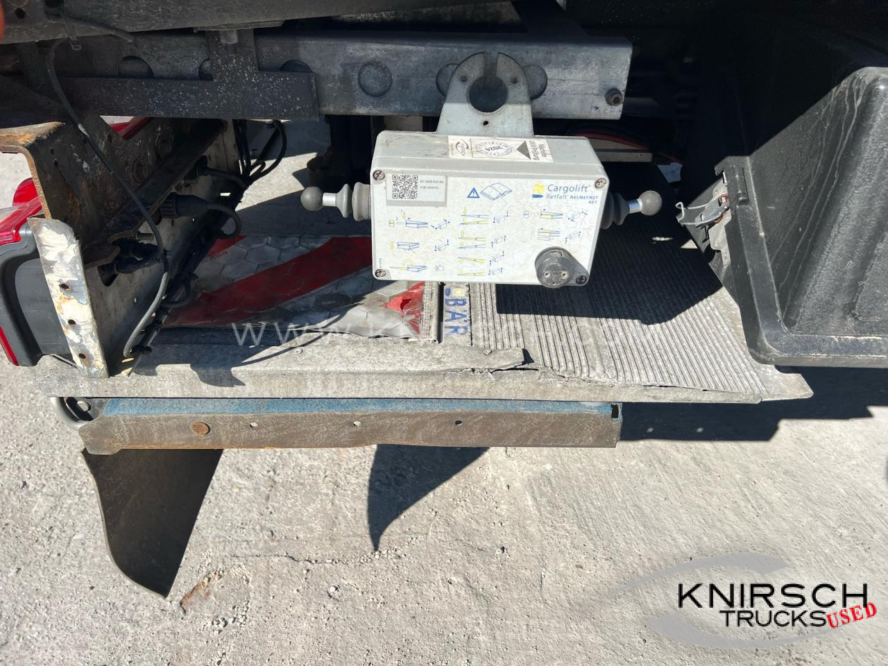 SCHMITZ SKO 24 Doppelstock, LBW 2000 kg, Liftachse - Semi-reboque frigorífico: foto 2 SCHMITZ SKO 24 Doppelstock, LBW 2000 kg, Liftachse - Semi-reboque frigorífico: foto 2