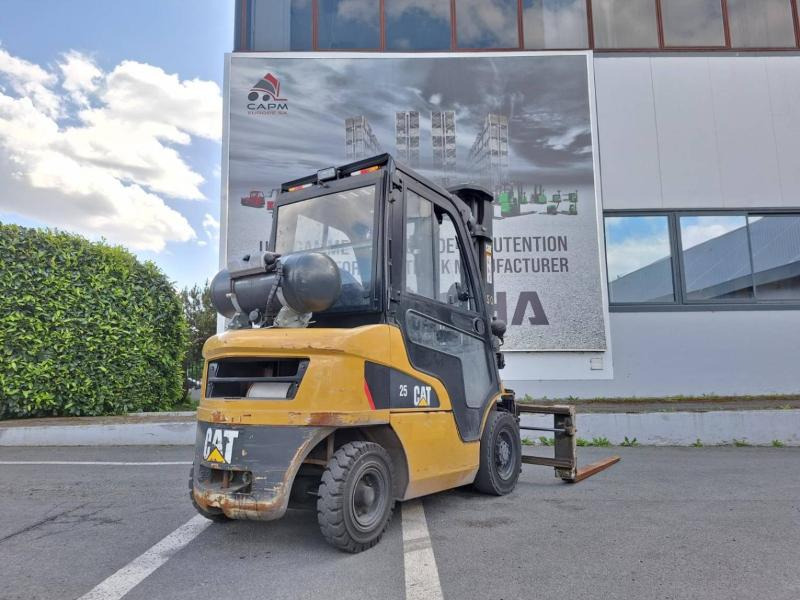 Caterpillar GP25NTD - Empilhadeira a gás: foto 5 Caterpillar GP25NTD - Empilhadeira a gás: foto 5