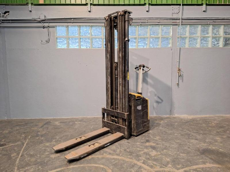 Caterpillar NSP16N - Stacker: foto 2 Caterpillar NSP16N - Stacker: foto 2