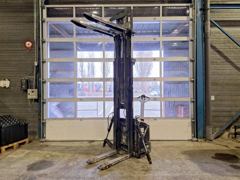 Caterpillar NSP16N - Stacker: foto 3 Caterpillar NSP16N - Stacker: foto 3