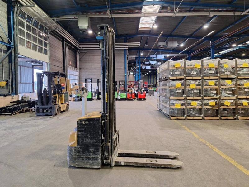 Caterpillar NSP16N2 - Stacker: foto 3 Caterpillar NSP16N2 - Stacker: foto 3