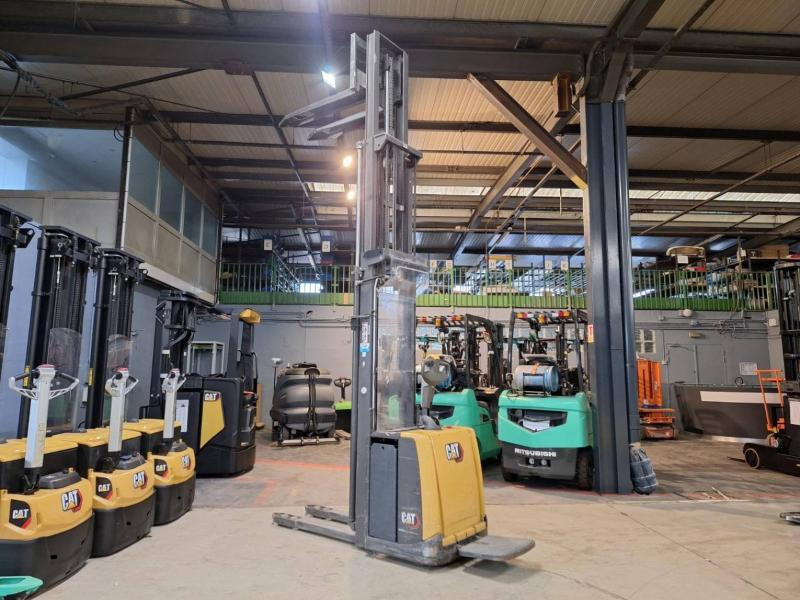 Stacker Caterpillar NSV16P: foto 9