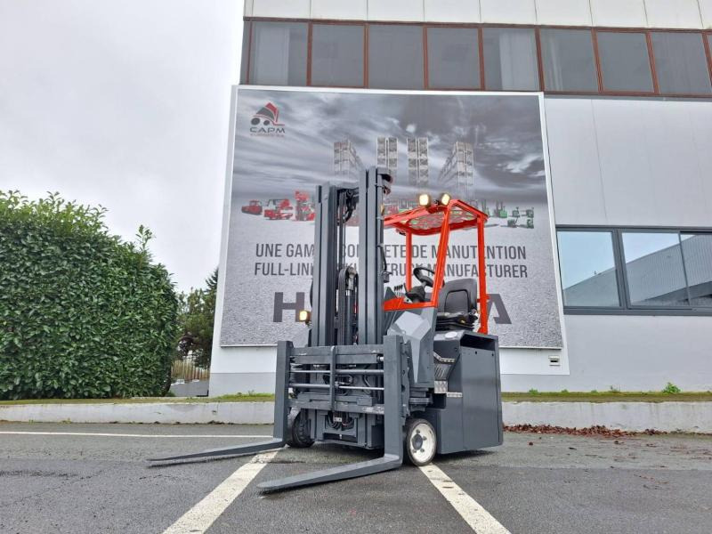 Combilift C2500CBE - Empilhador de 4 vias: foto 1 Combilift C2500CBE - Empilhador de 4 vias: foto 1