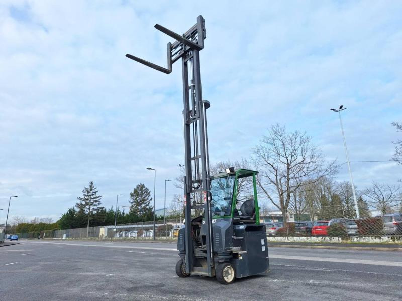 Combilift CBE2500 - Empilhador de 4 vias: foto 3 Combilift CBE2500 - Empilhador de 4 vias: foto 3